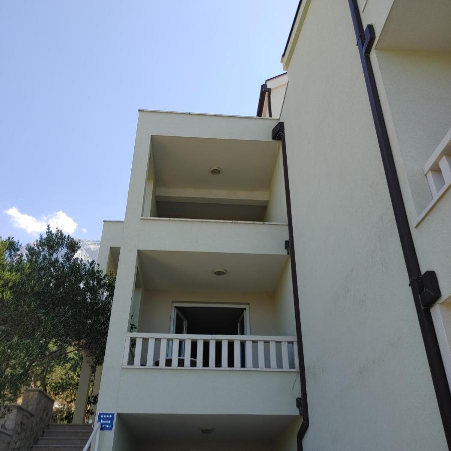 Apartments Villa Cizmic Baska Voda Ngoại thất bức ảnh