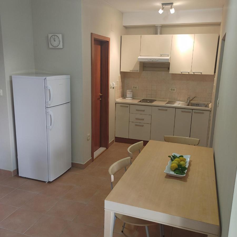 Apartments Villa Cizmic Baska Voda Ngoại thất bức ảnh