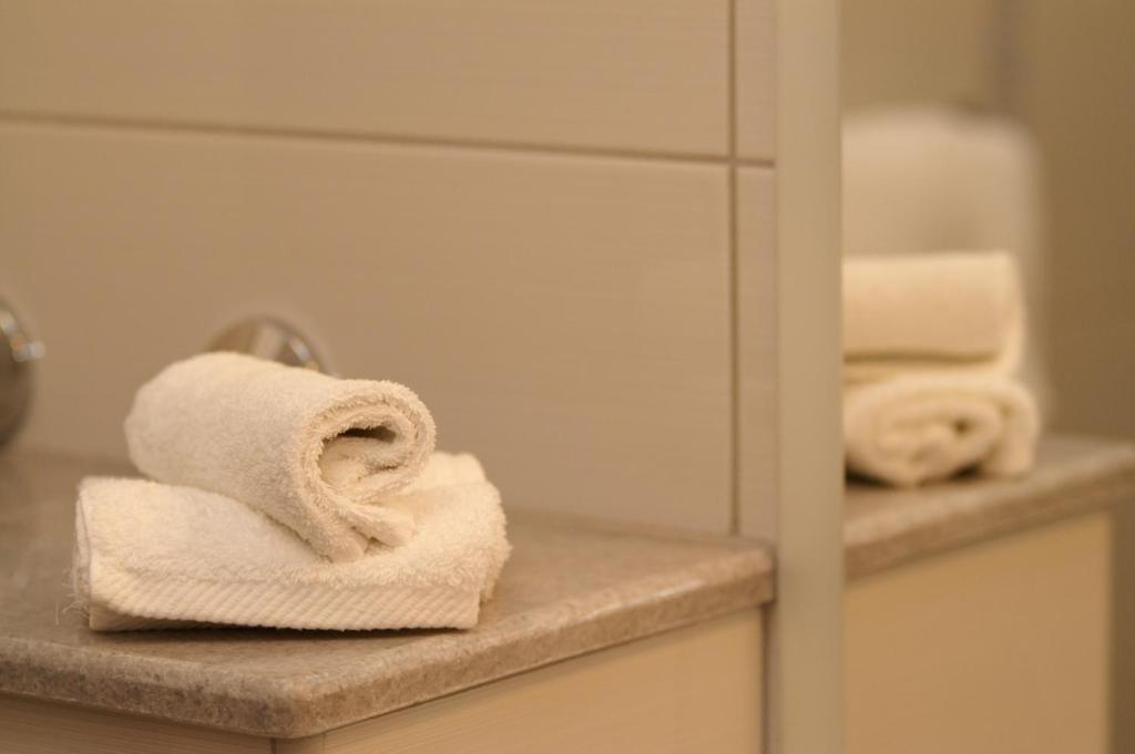 Apartments Villa Cizmic Baska Voda Phòng bức ảnh