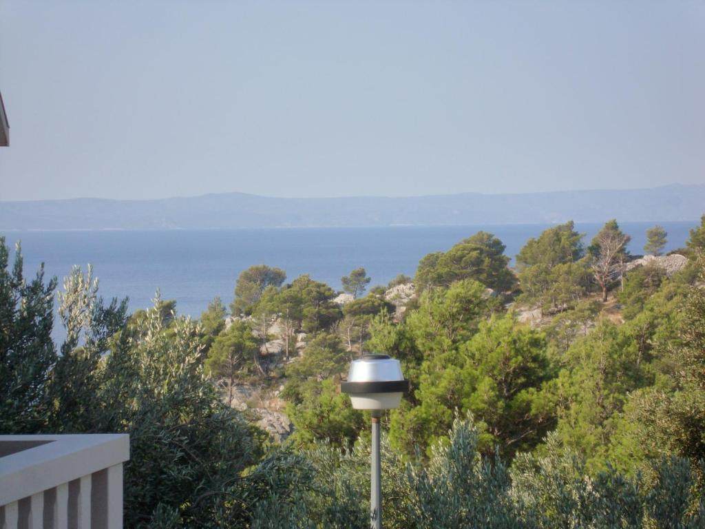 Apartments Villa Cizmic Baska Voda Phòng bức ảnh