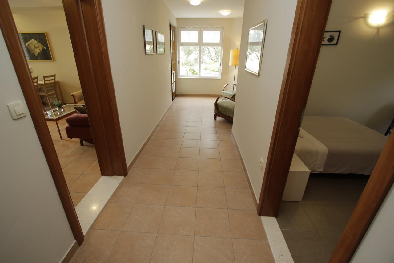 Apartments Villa Cizmic Baska Voda Ngoại thất bức ảnh