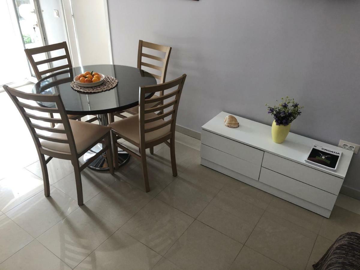 Apartments Villa Cizmic Baska Voda Ngoại thất bức ảnh